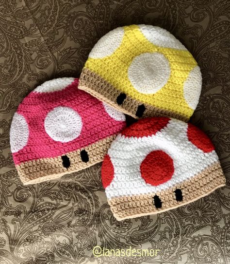 Crochet Mario Toad Pattern Free, Crochet Fun Hats, Crochet Character Hats Free Pattern, Crochet Beanie Ideas, Cute Crochet Beanie, Toad Mario Bros, Kids Crochet Hat, Crochet Hat Kids, Toad Mario