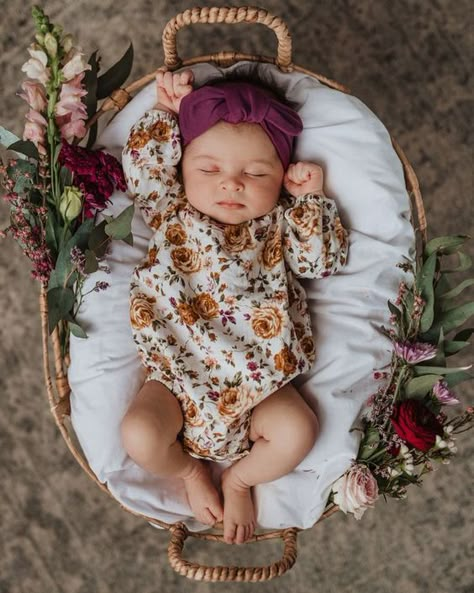 Photo Bb, Baby Fotografie, Newborn Photography Poses, Newborn Baby Photoshoot, Newborn Baby Photos, Foto Baby, Foto Tips, Newborn Baby Photography, Trik Fotografi