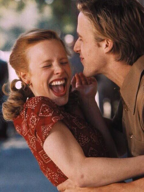 Ryan Gosling And Rachel Mcadams, Allie And Noah, Nicholas Sparks Movies, Gena Rowlands, Райан Гослинг, Nicholas Sparks, Rachel Mcadams, The Notebook, Disney Studios