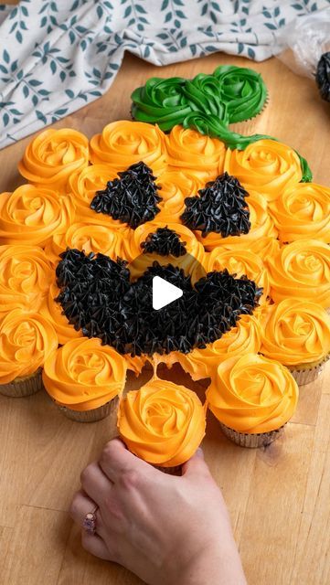 hello, Yummy on Instagram: "Celebrate Halloween this year with these adorable Pumpkin Pull-Apart Cupcakes! 🧁🎃 recipe on my site helloyummy.co 🧡 Who’s excited for Halloween?! 

#helloyummyeats #halloweenfood #halloweendesserts #halloweencake #halloweencupcakes" Pumpkin Cupcake Cake, Halloween Cupcake Cake Pull Apart, Halloween Pull Apart Cupcakes, Hello Yummy, Halloween Cupcake Cake, Pull Apart Cupcake, Pumpkin Cupcake, Pull Apart Cupcake Cake, Pull Apart Cake