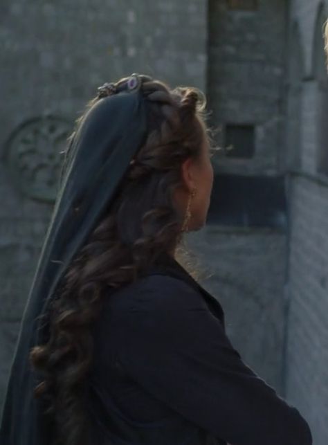 House Arryn Aesthetic, Handmaiden Aesthetic, Jeyne Arryn, Sara Snow, Iron Islands, Medici Masters Of Florence, Medieval Hairstyles, Alicent Hightower, Dragon Dance