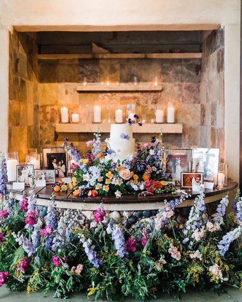 Austin Wedding Planner (@biancanichole_andco) • Instagram photos and videos Dance Floor Glow Sticks, Wedding Cake Simple Buttercream, Mansion Ballroom, Zero Waste Wedding, Barr Mansion Wedding, Floral Ceiling, Modern Wedding Theme, Barr Mansion, Drag Show