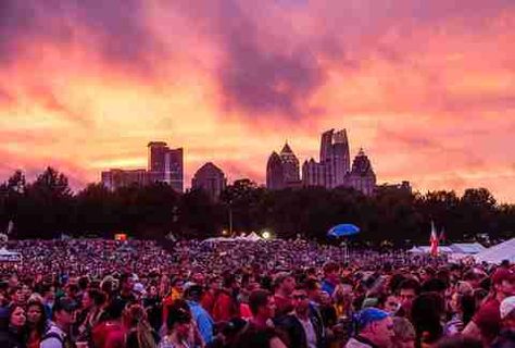 Park Tavern in Piedmont Park Atlanta Braves Wallpaper, Piedmont Park Atlanta, Music Midtown, Brave Wallpaper, Midtown Atlanta, Good Beer, Piedmont Park, Atlanta United, Georgia Travel