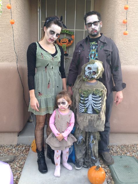 Zombie family Skeleton Costumes, Skeleton Costume, Halloween 2024, Costume Ideas, Zombie, Skeleton, Apron, Halloween