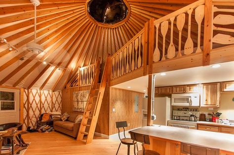 Shelter Designs - Yurts - Different Type of Housing Yurt Loft, Yurt Interior, Luxury Yurt, Yurt Home, Yurt Living, Casa Hobbit, Silo House, Shelter Design, Sleeping Loft