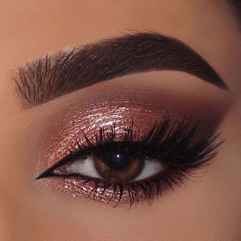 Pink Makeup Tutorial, Rose Gold Eye Makeup, Evening Eye Makeup, Eye Makeup Images, Gold Makeup Looks, Wedding Eye Makeup, Gold Eye Makeup, Prom Eye Makeup, Rose Makeup