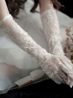 Lace Gloves Aesthetic, White Gloves Wedding, Spring Party Dresses, White Lace Gloves, Party Dress Codes, Tulle Gloves, Dream Prom Dress, Elegant Gloves, Wedding Gloves