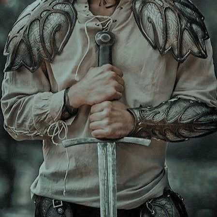 Eldritch Knight, Rowan Whitethorn, Medieval Aesthetic, Throne Of Glass Series, Fantasy Story, Aesthetic Boy, King Arthur, Fantasy Aesthetic, Throne Of Glass