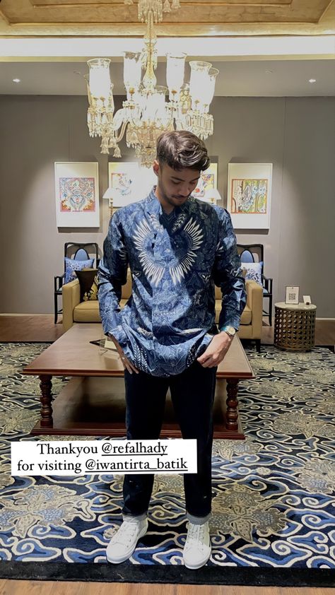 Batik Men Fashion Outfit, Outfit Kondangan Pria, Refal Hady, Formal Ootd, Outfit Cowok, Outfit Cowo, Indonesian Fashion, Formal Mens Fashion, Batik Fashion