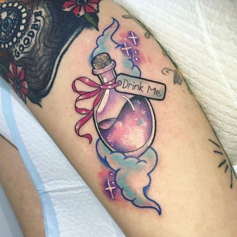 Australia Tattoo, Petit Tattoo, Bottle Tattoo, Wonderland Tattoo, Kawaii Tattoo, Dream Tattoos, Drink Me, Disney Tattoos, Piercing Tattoo