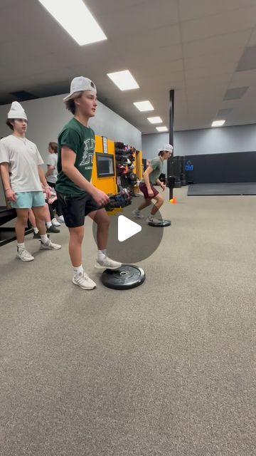 2.2M views · 98K likes | Coach Troy on Instagram: "Bantams working on speed and agility training" Baseball Weight Training, Baseball Agility Drills, Agility Training For Kids, Speed And Agility Drills For Kids, Plyo Exercises, Speed And Agility Workout, Football Workouts Training, Hockey Workouts, Functional Training Workouts