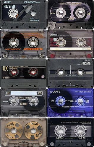 Cassette Audio, Buch Design, Audio Tape, Retro Gadgets, Tape Deck, Audio Room, Tape Recorder, Hi-fi, Audio Cassette