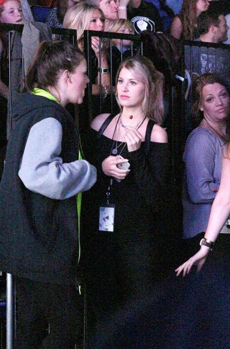 Louis And Briana, Brianna Jungwirth Louis Tomlinson, Louis Tomlinson Baby, Freddie Reign Tomlinson, Felicite Tomlinson, Briana Jungwirth, 1d Concert, Tomlinson Family, Lottie Tomlinson