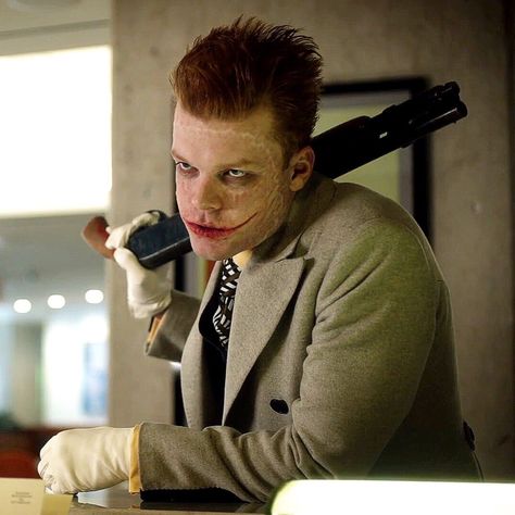 Cameron Monaghan, Ian Gallagher, Shameless, Gallavich, Jerome Valeska, Jeremiah Valeska, Gotham, Joker, Batman Cameron Monaghan Gotham, Jerome Gotham, Gotham Characters, Gotham Joker, Gotham Tv Series, Gotham Series, Happy Star Wars Day, Gotham Tv, Gotham Batman