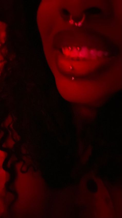 Bottom Lip Piercing On Black Women, Snake Eyes Tongue Piercing Black Women, Snake Bites Black Women, Vertical Labret Piercing Black Women, Tongue Piercing Black Women, Smiley Piercing On Black Women, Piercings On Black Women, Face Piercings Chart, Tounge Pericings Aesthetic