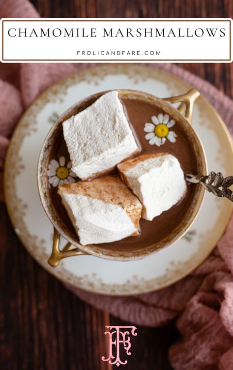 overhead image of fluffy chamomile marshmallows in cup of hot chocolate Gourmet Marshmallow Flavors, Herbal Marshmallows, Marshmallow Homemade, Marshmallow Flavors, Chamomile Recipes, Marshmallow Tea, Tea Infusion Recipes, Calming Food, Girls Activities