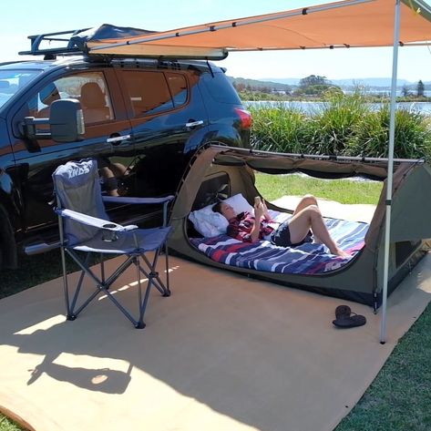 Swag Tent Camping, Car Camping Ideas, Car Camping Hacks, Aksesoris Jeep, Kangoo Camper, Zelt Camping, Auto Camping, Minivan Camping, Tenda Camping