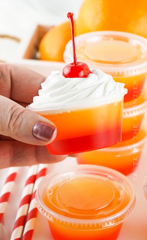 Tequila Sunrise Jello Shots Recipes, Tequila Sunrise Jello Shots, Layered Jello Shots, Tequila Jello Shots, Layered Jello Recipe, Strawberry Jello Salad, Best Jello Shots, Layered Jello, Jelly Shots