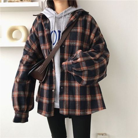 Over Sized Flannel Outfit, Flannel Hoodie Outfit, Vintage Flannel Outfits, Flannel And Hoodie, Hoodie And Flannel Outfits, Flannel Over Hoodie, Oversized Flannel Outfits, Flannel Outfits Aesthetic, Flannel Outfits Summer