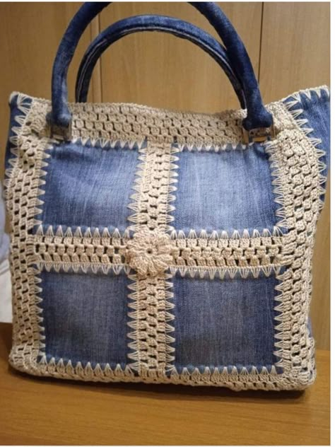 Jute Tas, Denim Bag Patterns, Make A Bag, Crochet Bag Pattern Free, Creative Crochet, Crochet Handbags Patterns, Handbag Pattern, Crochet Purse Patterns, Crochet Bags Purses