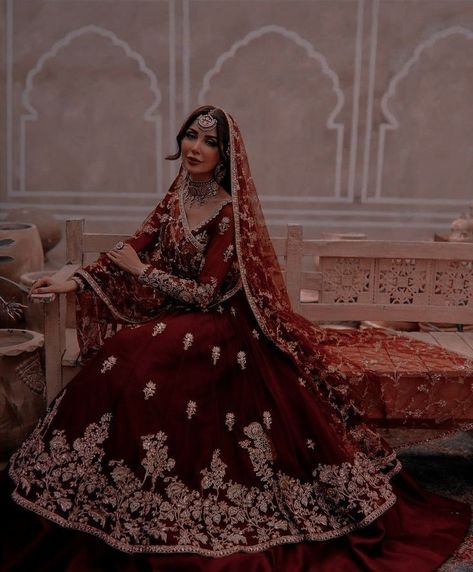 Sunshine X Sunshine, Sikh Wedding Dress, Indian Romance, Asian Wedding Outfits, Red Indian Wedding, Outfits Asian, Pakistani Aesthetic, Asian Wedding Dress Pakistani, Pakistan Wedding