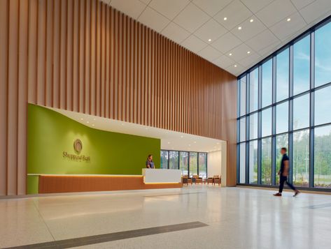 Sheppard Pratt Baltimore/Washington Behavioral Health Hospital | CannonDesign Library Architecture, Hospital Interior, Mental Health Care, Innovative Architecture, Internal Courtyard, Behavioral Health, Health Design, Hospital Design, Clinic Design