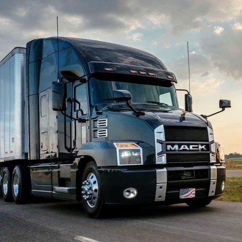 What ya think of this Mack 🏴 📷 by bigrigfreightservices  #trucker #driver #truckers #trucking #truckingindustry #freight #showtruck #semitruck #18wheeler Cool Semi Trucks, Semi Truck Parts, Women Truck Driver, Black Semi Truck, Custom Cabover Semi Trucks, Suzuki Swift Sport, Cabover Semi Trucks, Dump Trailers, Heavy Industry