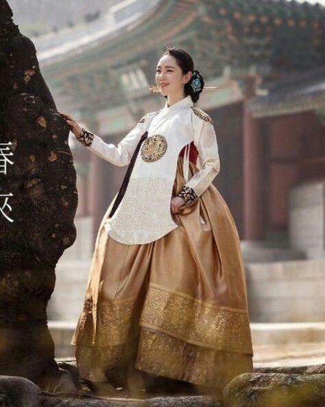 Korean Historical Fashion, Korean Pic, Eastern Aesthetic, Asian Traditional Fashion, Asian Traditional Clothes, Hanbok Traditional, Korean Traditional Clothing, Ancient Dress, Korea Dress