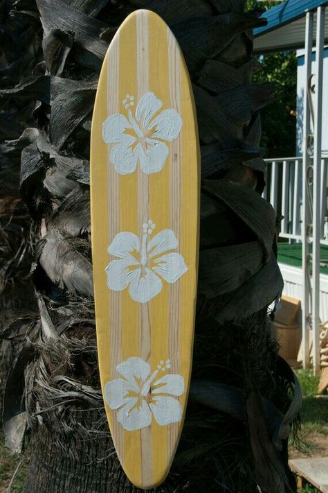 Vintage Surfboard Aesthetic, Surfboard Art Design, Surfboard Painting, Mollusk Surf, Surf Painting, Vintage Surfboards, Surf Aesthetic, Surfboard Decor, Surfboard Wall Art