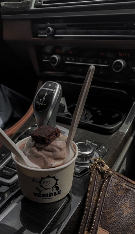 ice cream / car date