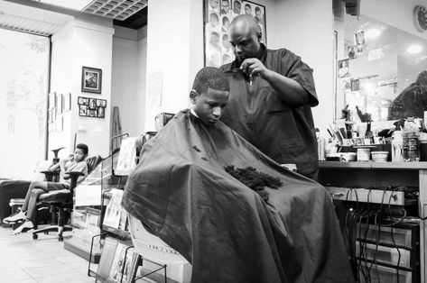 Why the culture of black barbershops is so important Black Barber, Mens Barbershop, Master Barber, Black Writers, Hair 101, Barber Shop Decor, Fresh Haircut, Chicago Shopping, Basketball Legends