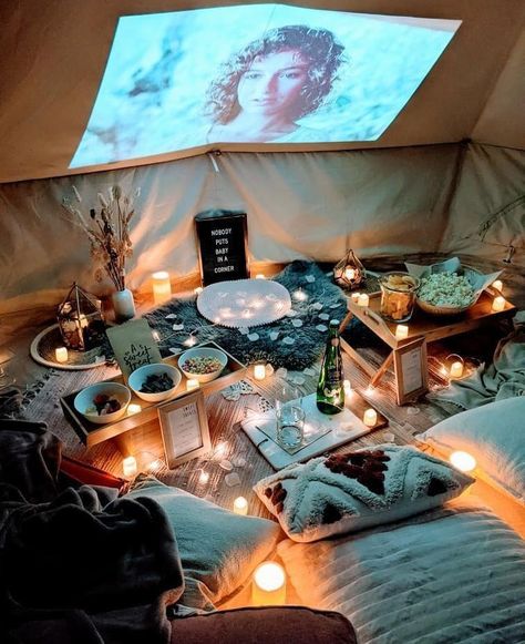 Tent Night With Friends, Aesthetic Tent Ideas, Campout Sleepover Ideas, Bell Tent Party Ideas, Backyard Tent Sleepover Ideas, Tent Sleepover Ideas Outside, Camping Bell Tent, Aesthetic Tent Sleepover Ideas, Bell Tent Aesthetic