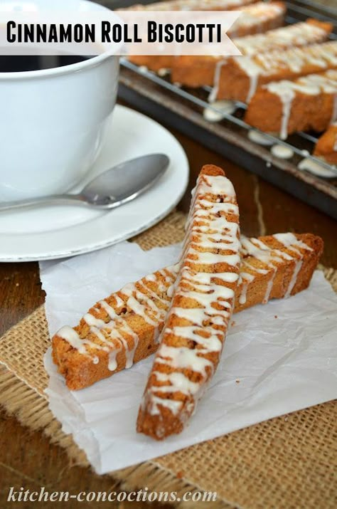 Cinnamon Roll Biscotti, Peanut Butter Biscotti, Best Biscotti Recipe, Biscotti Flavors, Christmas Biscotti, Recipe Gifts, Breakfast Theme, Easy Biscotti Recipe, Breakfast Cinnamon