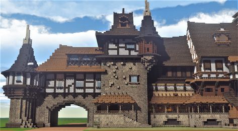 A Medieval Estate Minecraft Project Medieval Estate, Minecraft Kale, Minecraft Castle Blueprints, Villa Minecraft, Minecraft Castle Designs, Construction Minecraft, Minecraft Kingdom, Minecraft Building Guide, Minecraft World