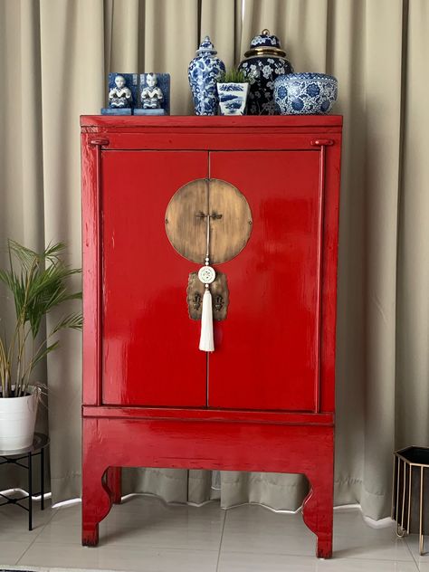 Red Chinese Cabinet, Chinese Inspired Decor, Chinese Cupboard, Red Chinese Wedding, Asian Decor Living Room, Chinese Bedroom, Asian Cabinet, Chinese Home Decor, Wedding Cabinet