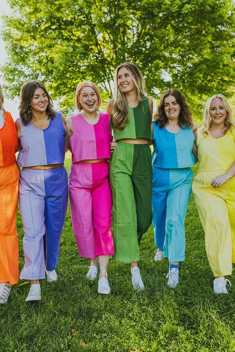 Isabella Eve Apparel For Days Clothing, Colorful Sets Outfits, Hawaii Outfits Colorful, Colorful Comfy Outfits, Cobalt Pants Outfit, Fun Festival Outfits, Outfit Trends 2024, Fun Colorful Outfits, Colorful Capsule Wardrobe