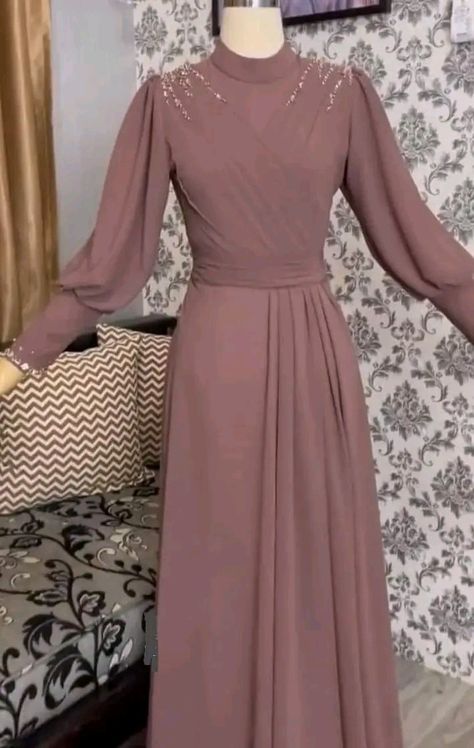 Model Dress Satin Hijab Simple, Gaun Satin Dresses Hijab, Brisedmaid Dress Hijab, Dress Simple Elegant Hijab, Dress Satin Brokat Hijab, Desain Dress Muslim, Long Dress Hijab Bridesmaid, Gaun Elegan Hijab Styles, Gaun Satin Hijab