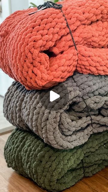 The Cozy Company on Instagram: "My most requested item- a video on how to make a chunky knit blanket! And it’s here, for free! 

Yarn used can be found at www.the-cozy-company.com, color is “matcha”. 

Interested in seeing part 2? Make sure to like and save this video and comment “part 2” below! 👇 

•

•

•

•

•

•

#chunkyknitblanket #knitting_inspiration #knittingtutorial #chunkyknit #howtoknit #diycrafts #diyhomedecor #diydecor #diyideas #diygifts" Fox Baby Blanket, Chunky Knit Yarn, Chunky Blankets, Blanket Making, Free Yarn, Fox Baby, Knitting Tips, Embroidery Diy, Crochet Supplies