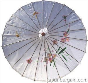 not as expensive as I would have thought! Hanging decoration? Help in the sun? Chinese Parasol, Japanese Parasol, Umbrella Craft, Chinese Umbrella, Umbrella Photography, Japanese Umbrella, Party Home Decoration, Offset Patio Umbrella, Paper Umbrellas