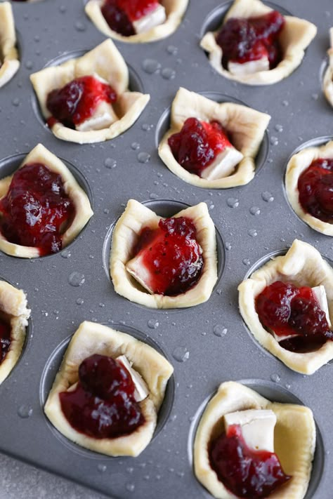 Baked Cranberry Brie Bites - Kalefornia Kravings Cranberry Baked Brie Bites, Baked Cranberry Brie Bites, Cranberry Brie Wontons, Brie Cranberry Bites, Thanksgiving Brie Bites, Cranberry And Brie, Cranberry Puff Pastry Bites, Cranberry Brie Puff Pastry, Fig Brie Bites