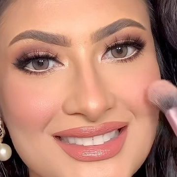 Kohl Eyes Makeup Look, White Kajal Eyes, White Kajal Eye Makeup, Kajal Eye Makeup, White Kajal, Arab Makeup, Maybelline Fit Me Powder, Hydrating Camo Concealer, White Eye Makeup