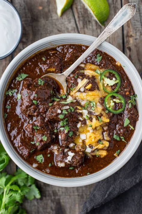 Texas Chili - (No Beans) - Vindulge Texas Chili Recipe No Beans, Authentic Chili Recipe, Texas Style Chili Recipes, Authentic Texas Chili, Red Chili Recipes, Texas Chili Recipe, Favorite Chili Recipe, Texas Chili, Bean Chili Recipe