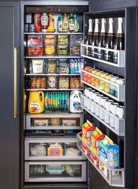 Fully Stocked Fridge Aesthetic, Fridge Set Up, Fully Stocked Kitchen, Large Fridge Organization, One Door Fridge Organization, Well Stocked Fridge, Stocked Fridge Aesthetic, Well Organized Home, Big Fridge Organization