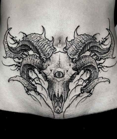 Demon Tattoo Female, Tattoo Art Drawings Sketches, Mascara Oni, Bull Skull Tattoos, 2023 Tattoo, Torso Tattoos, Demon Tattoo, Clever Tattoos, Creepy Tattoos