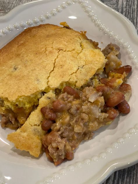 PINTO BEAN CASSEROLE Beans And Cornbread, Hatch Chiles, Pinto Bean Recipes, Southern Cooking Recipes, Pinto Bean, Cornbread Casserole, Beef Casserole Recipes, Bean Casserole, Beef Casserole