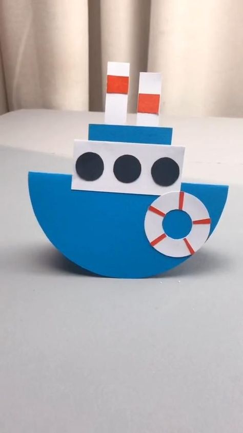 DIY Crafts for Kids-How to Make Paper Plate Ship-DIY Tutorial Kraf Kertas, Stuck At Home, Paper Boat, Diy Crafts For Kids Easy, Make Paper, Paper Crafts Diy Tutorials, Paper Crafts For Kids, Childrens Crafts, Paper Crafts Diy Kids