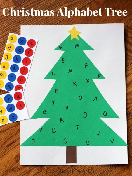 Practice letter recognition with this simple Christmas sticker tree Snacks Christmas, Christmas Kindergarten, Christmas Alphabet, Christmas School, Preschool Christmas, Christmas Classroom, Groundhog Day, Alphabet Activities, Letter Recognition