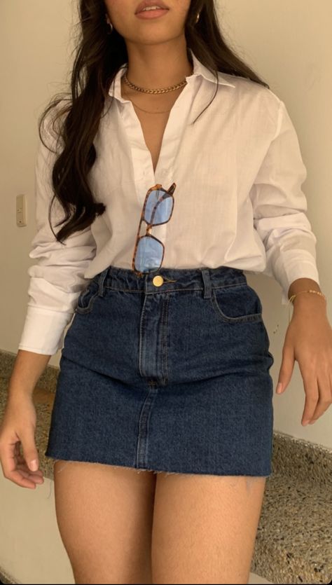 Casual Chic Outfits, Blue Jean Skirt, Looks Country, Denim Skirt Outfits, Looks Party, Casual Day Outfits, Quick Outfits, Classy Casual Outfits, Easy Trendy Outfits