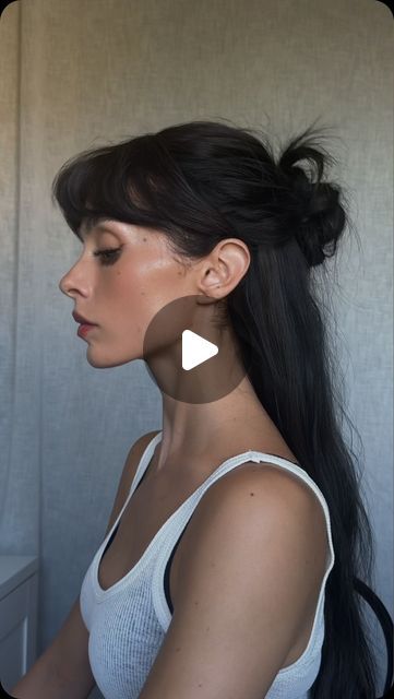 Johanna F. Herrstedt on Instagram: "Stop flexing your muscles Johanna, you look like an imbecile 🙄 Anyway, another day another messy bun, but this time half up half down   #messybun #halfuphalfdown #longhairstyles" Half Up Half Down Hairstyles Messy, Wispy Bangs Half Up Half Down, Half Updo With Bangs, Half Up Half Down Hair Messy, Bun With Bangs Hairstyles, Messy Half Bun, Messy Half Up Half Down, Half Up Half Down With Bangs, Half Up Bun Hairstyles