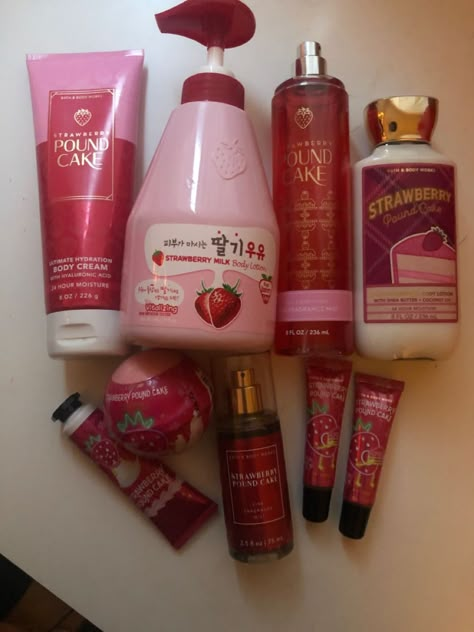 i think i have problem Strawberry Blush, Scents Perfume, Her Perfume, Fragrance Lab, Strawberry Girl, Body Hygiene, Bath And Body Works Perfume, Shower Skin Care, Pretty Skin Care